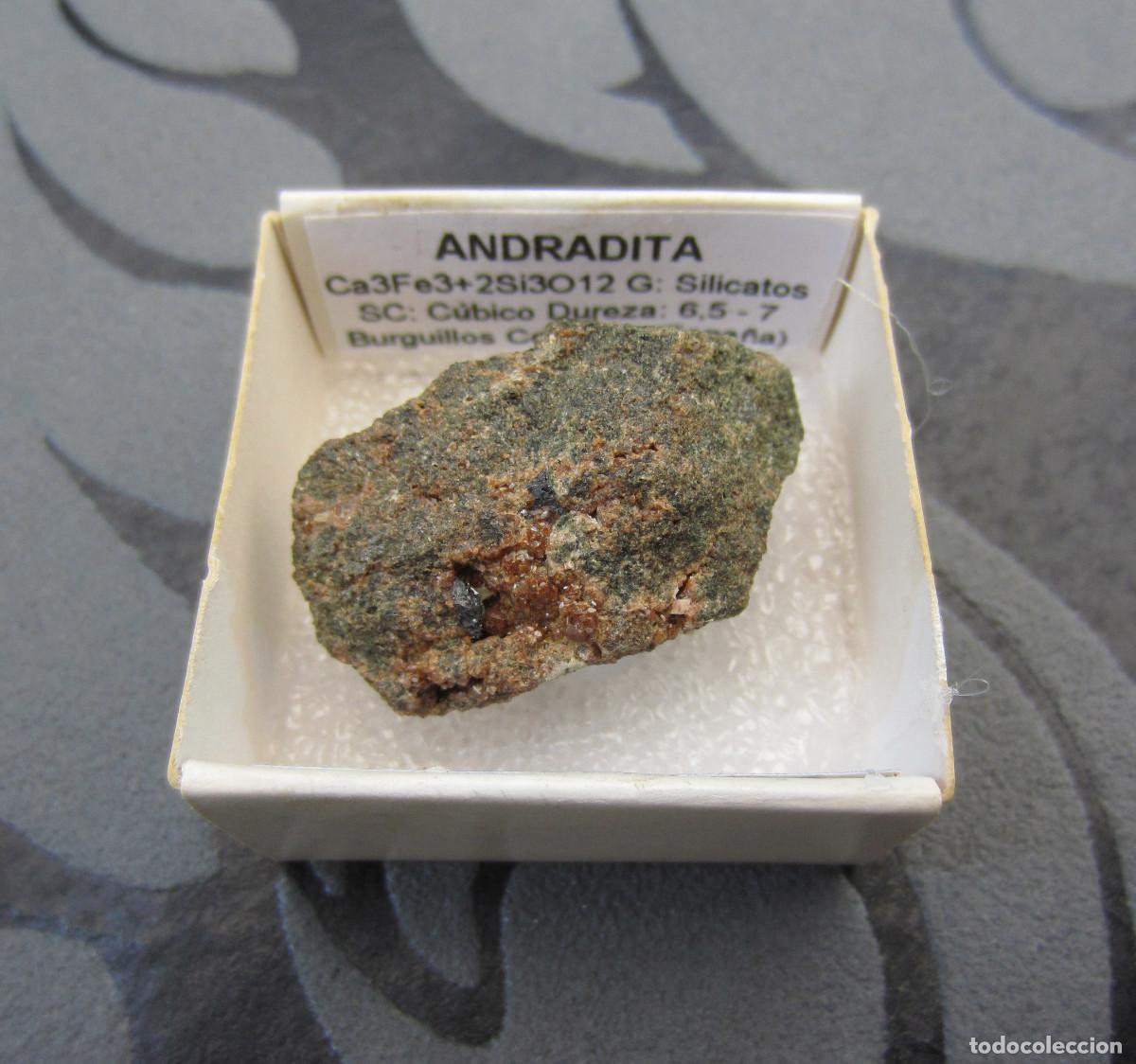 Coleccionismo de minerales: MINERAL ANDRADITA MINERALES EN CAJA 4X4 CM