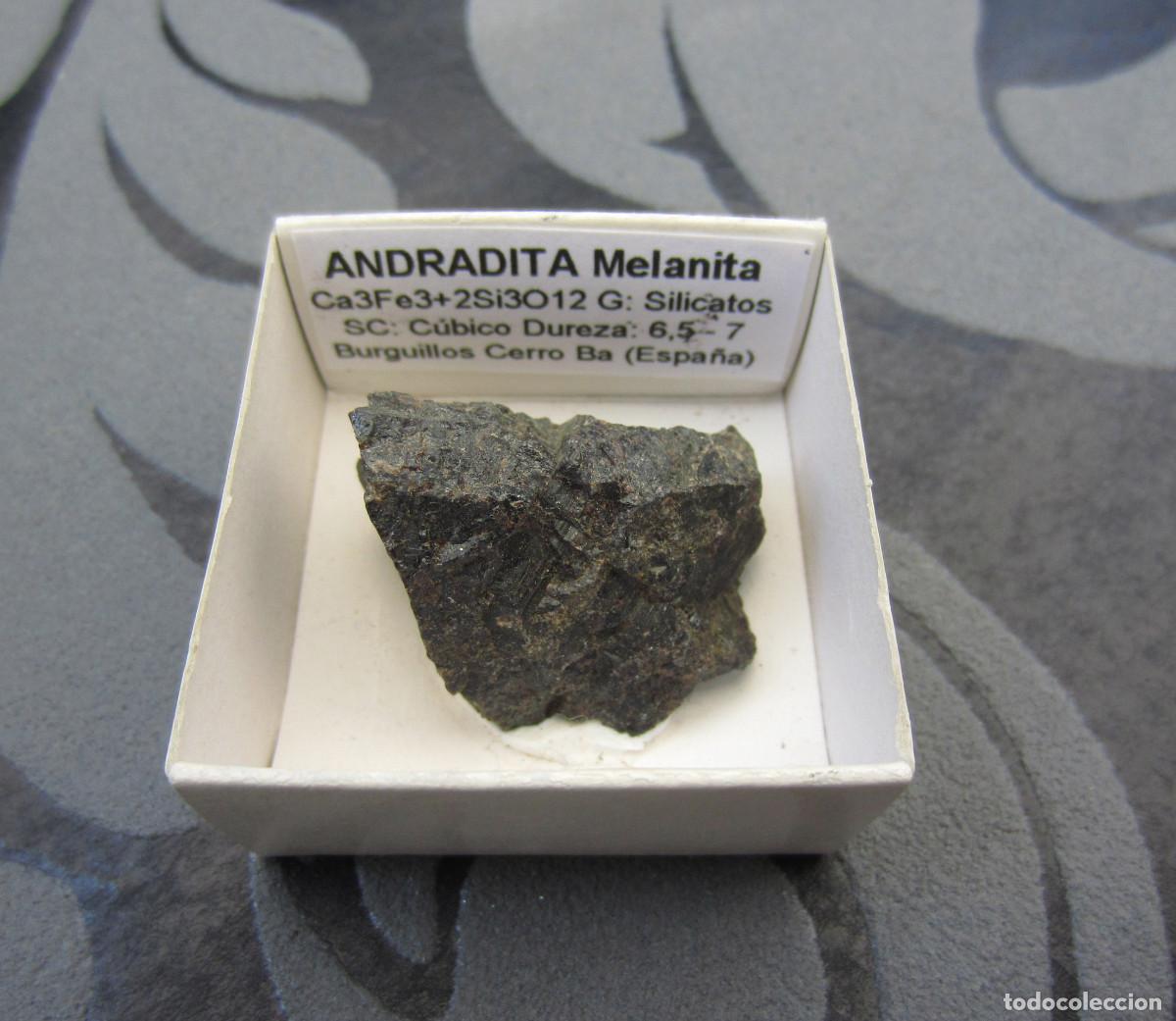 Coleccionismo de minerales: MINERAL ANDRADITA MELANITA MINERALES EN CAJA 4X4 CM