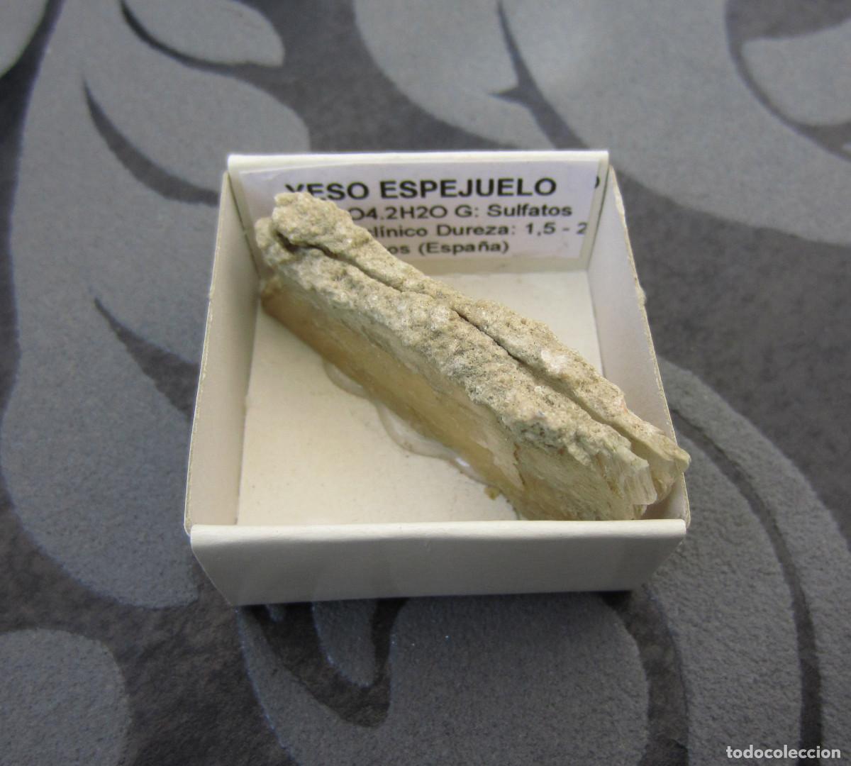 Coleccionismo de minerales: MINERAL YESO ESPEJUELO MINERALES EN CAJA 4X4 CM