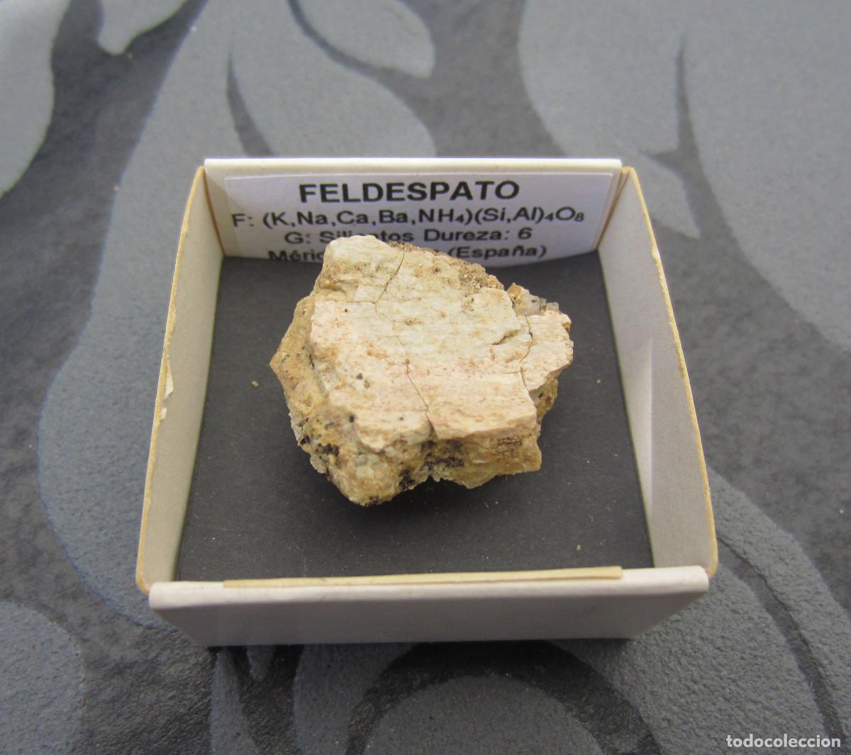 Coleccionismo de minerales: MINERAL FELDESPATO MINERALES EN CAJA 4X4 CM
