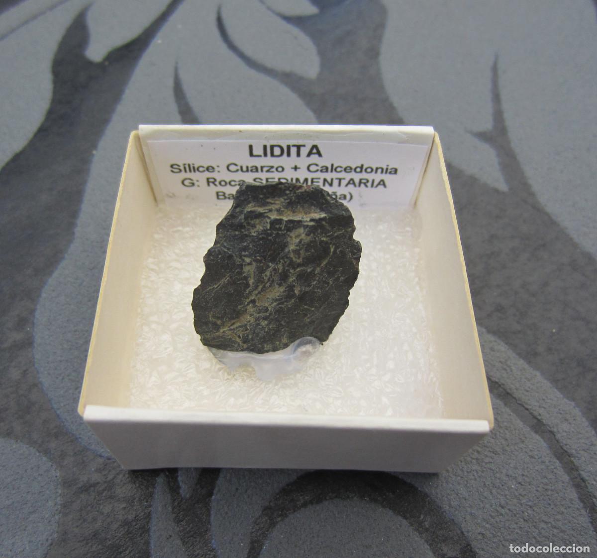 Coleccionismo de minerales: MINERAL ROCAS LIDITA MINERALES EN CAJA 4X4 CM