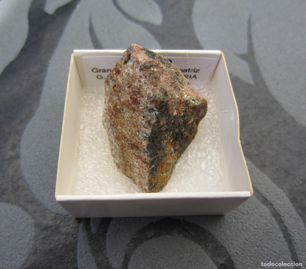 Coleccionismo de minerales: MINERAL ROCAS RODENO MINERALES EN CAJA 4X4 CM