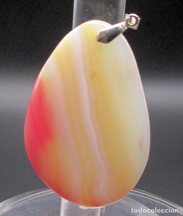 Coleccionismo de minerales: Colgante de &Aacute;gata Rosa y Blanco - 6 cm de alto sin engarce x 4 cm de ancho - 30 gramos