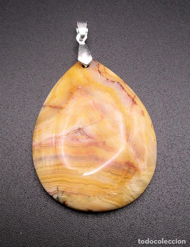 Coleccionismo de minerales: Colgante de &Aacute;gata con tonalidades marr&oacute;n - 17 gr. - Mide 6,5 cm con engarce x 3,6 cm de ancho