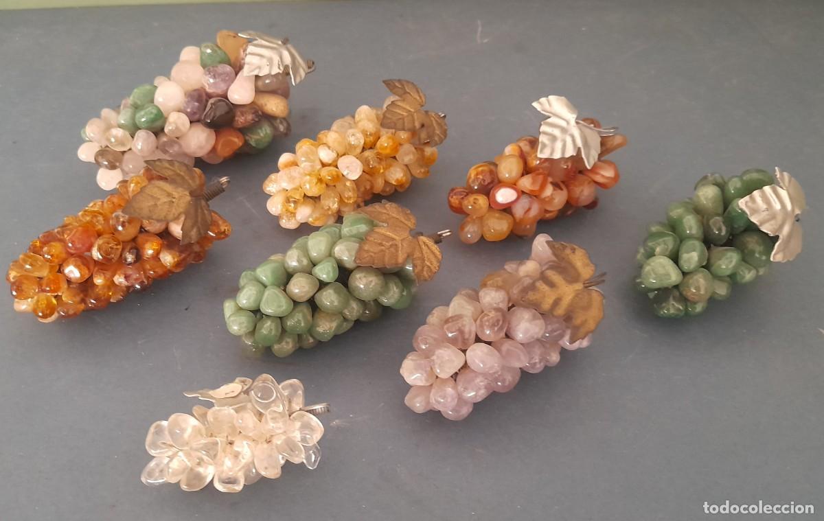 Coleccionismo de minerales: Lote 8 racimos peque&ntilde;os de uva, de piedra semipreciosas, entre 6 y 11cm aprox