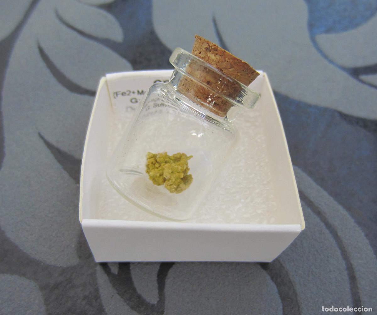 Coleccionismo de minerales: MINERAL COPIAPITA MINERALES EN CAJA 4X4 CM