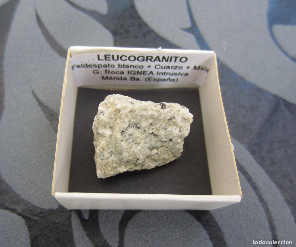 Coleccionismo de minerales: MINERAL ROCAS LEUCOGRANITO MINERALES EN CAJA 4X4 CM