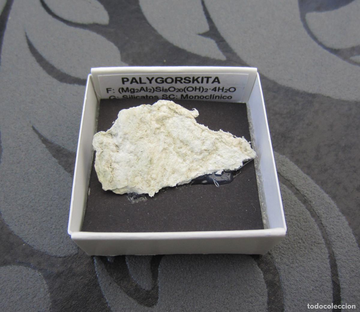 Coleccionismo de minerales: MINERAL PALYGORSKITA MINERALES EN CAJA 4X4 CM