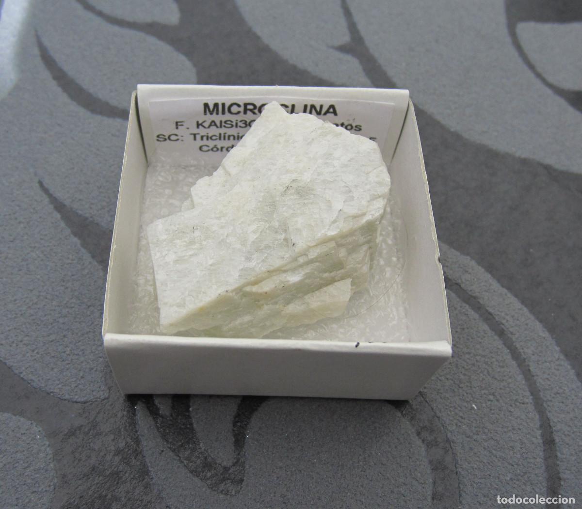 Coleccionismo de minerales: MINERAL MICROCLINA MINERALES EN CAJA 4X4 CM