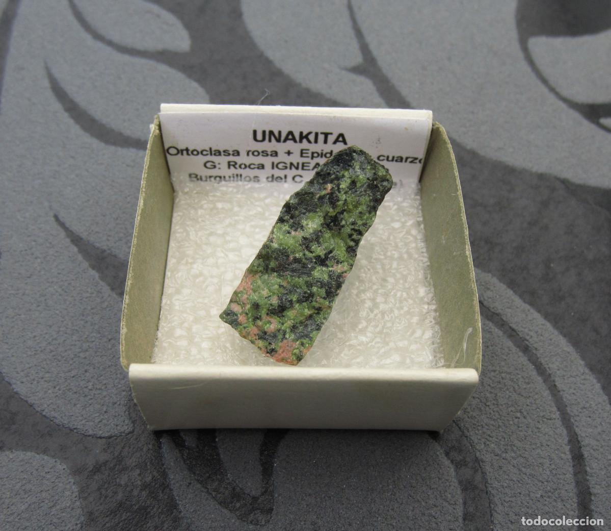 Coleccionismo de minerales: MINERAL ROCAS UNAKITA MINERALES EN CAJA 4X4 CM