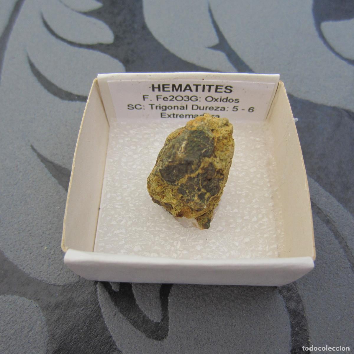 Collectionnisme de min&eacute;raux: MINERAL HEMATITES MINERALES EN CAJA 4X4 CM