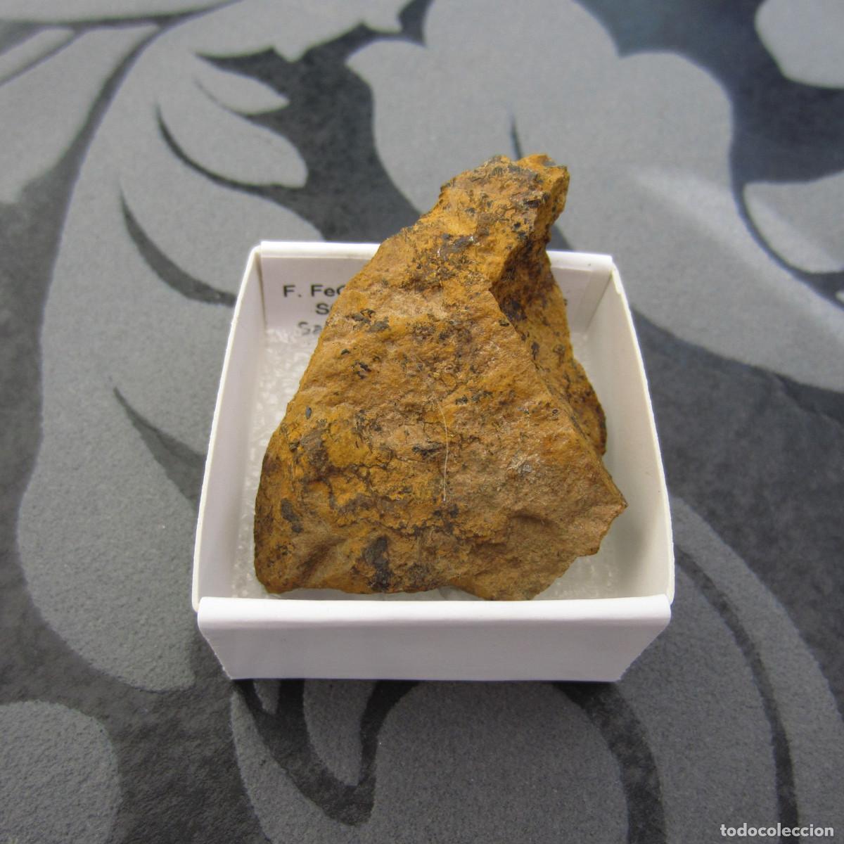 Coleccionismo de minerales: MINERAL LIMONITA MINERALES EN CAJA 4X4 CM