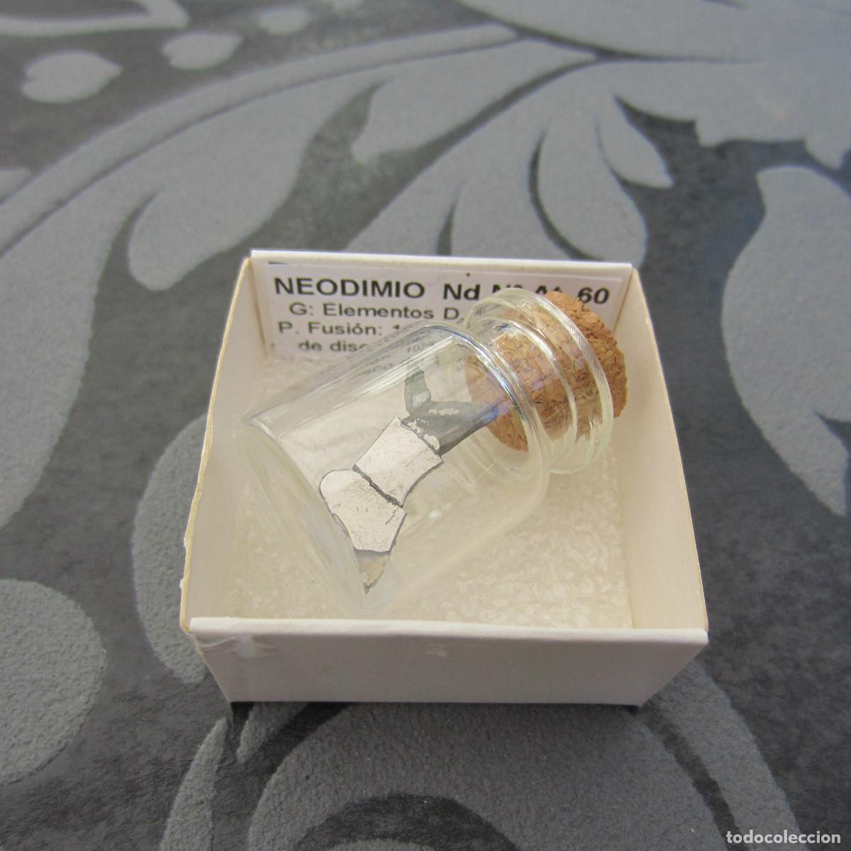 Coleccionismo de minerales: MINERAL ELEMENTOS NEODIMIO MINERALES EN CAJA 4X4 CM