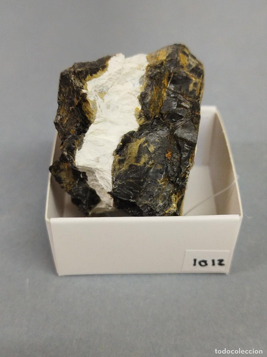 Coleccionismo de minerales: HUNTITA - MINERAL. 4X4