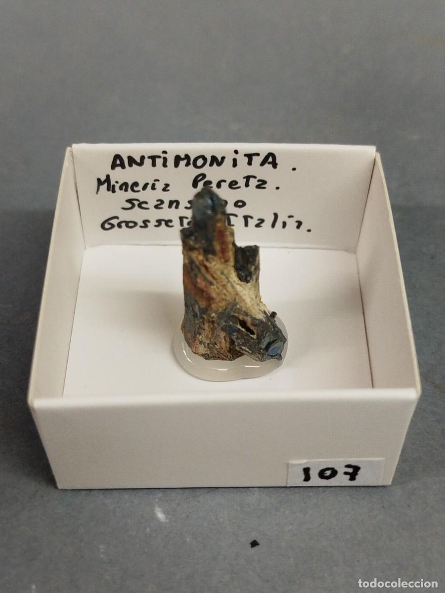 Collectionnisme de min&eacute;raux: ANTIMONITA - MINERAL. 4X4