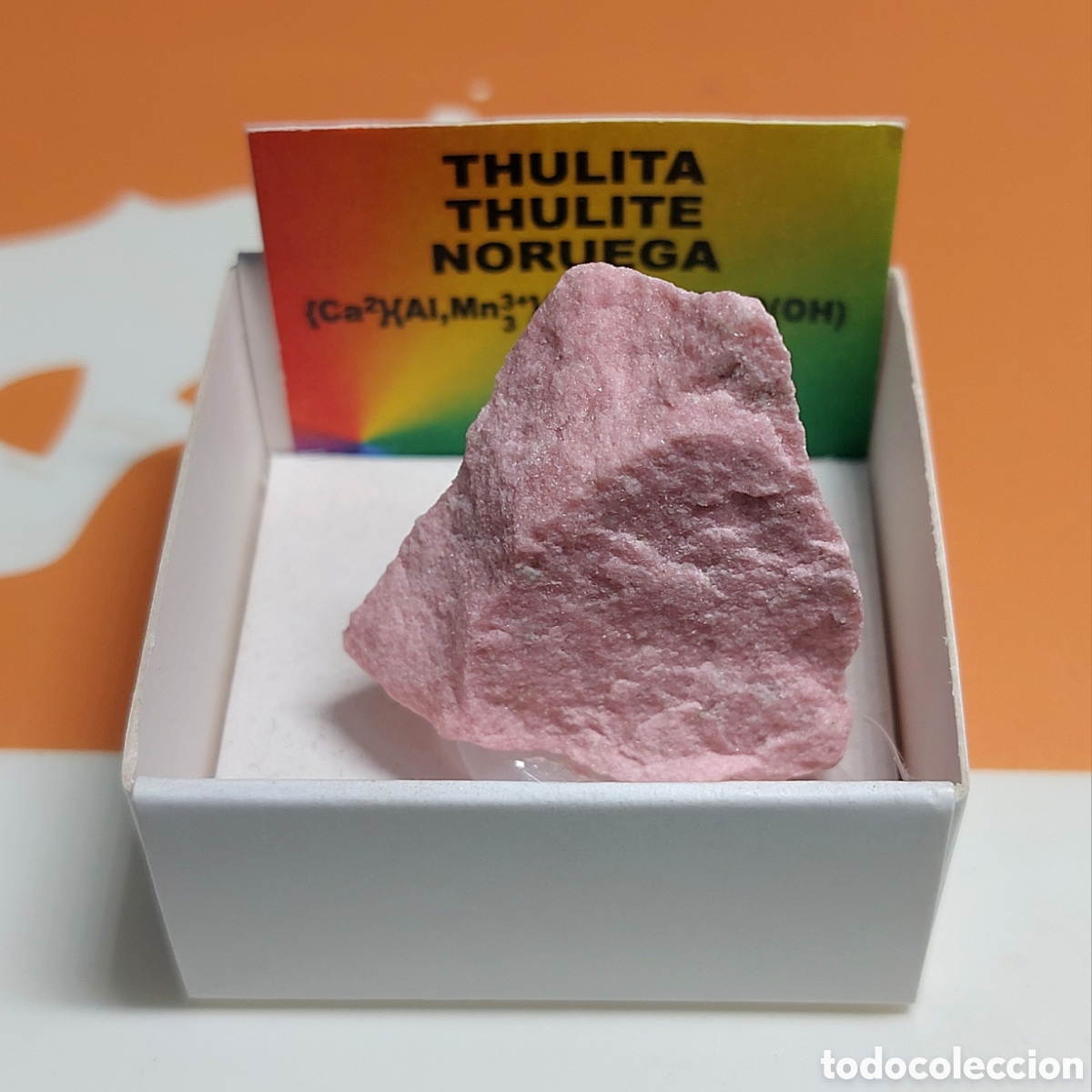 Mineral collecting: Thulita de Noruega en Cajita de Colecci&oacute;n 4 x 4cm