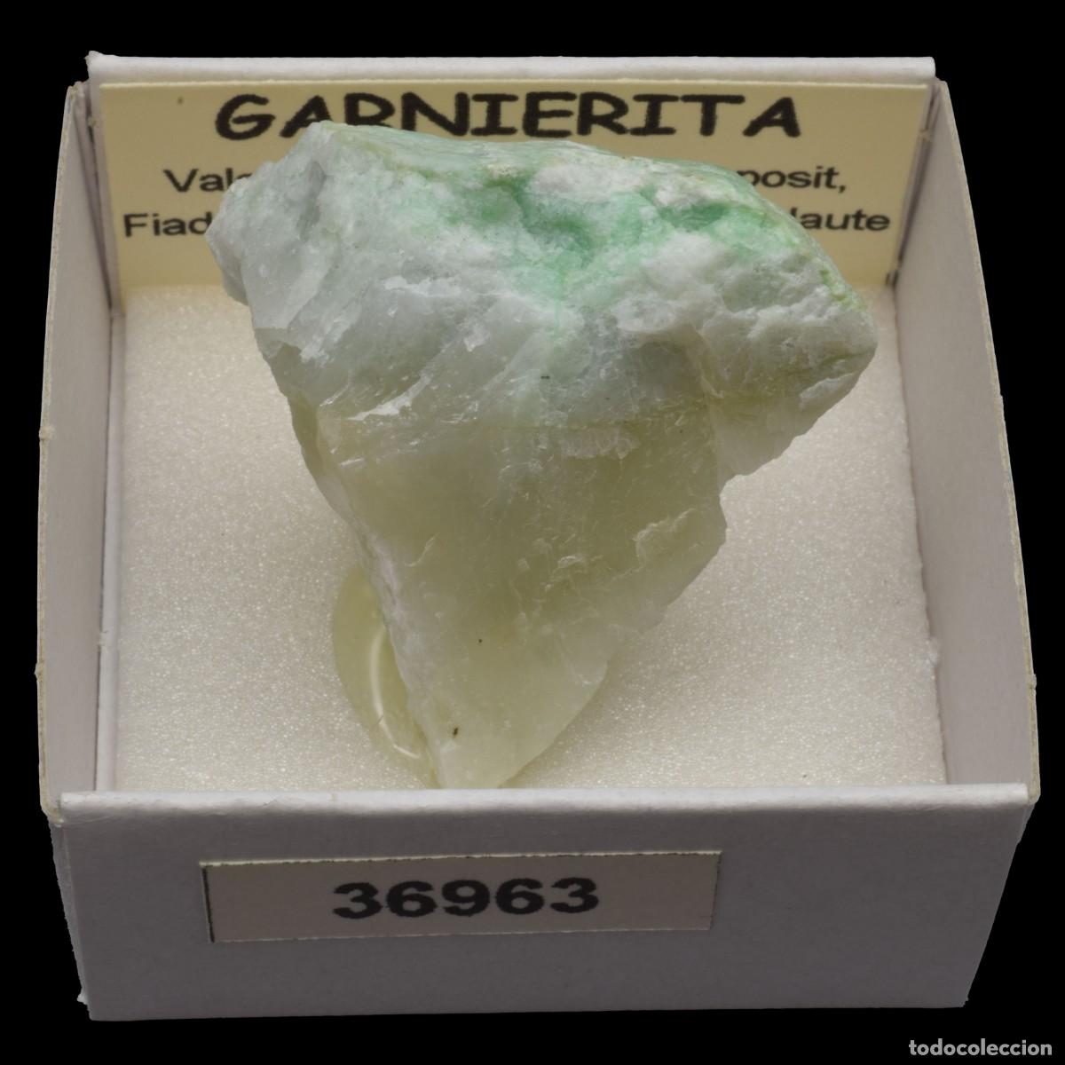 Coleccionismo de minerales: GARNIERITA (Valozoro deposit, Fiadanana,Ambohimahasoa, Haute Matsiatra, Madagascar) #36963