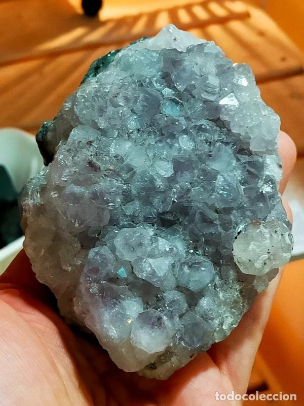 Coleccionismo de minerales: Drusa di Ametista del Brasile da appoggio orizzontale 487g