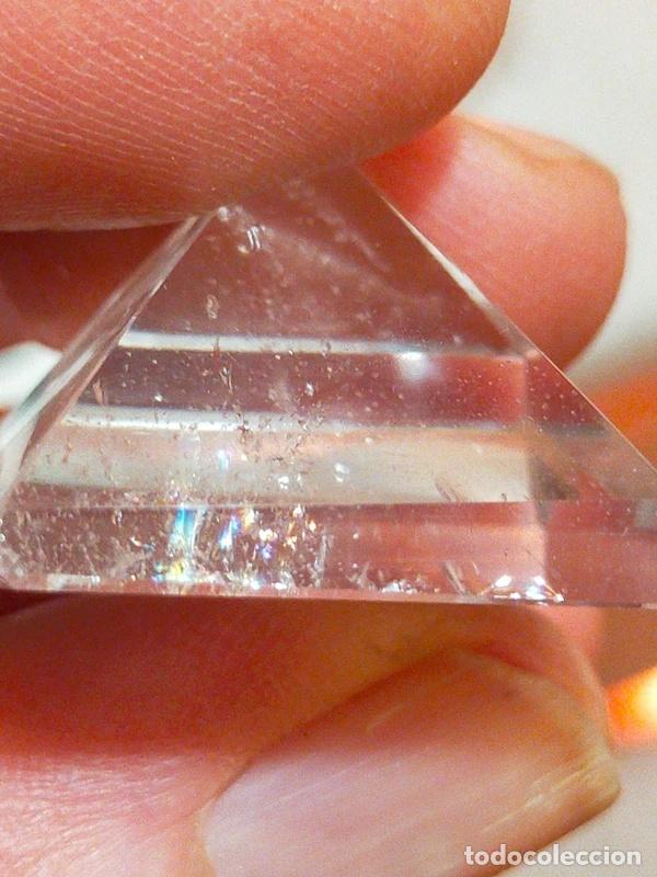 Coleccionismo de minerales: Piccola piramide in Quarzo Ialino