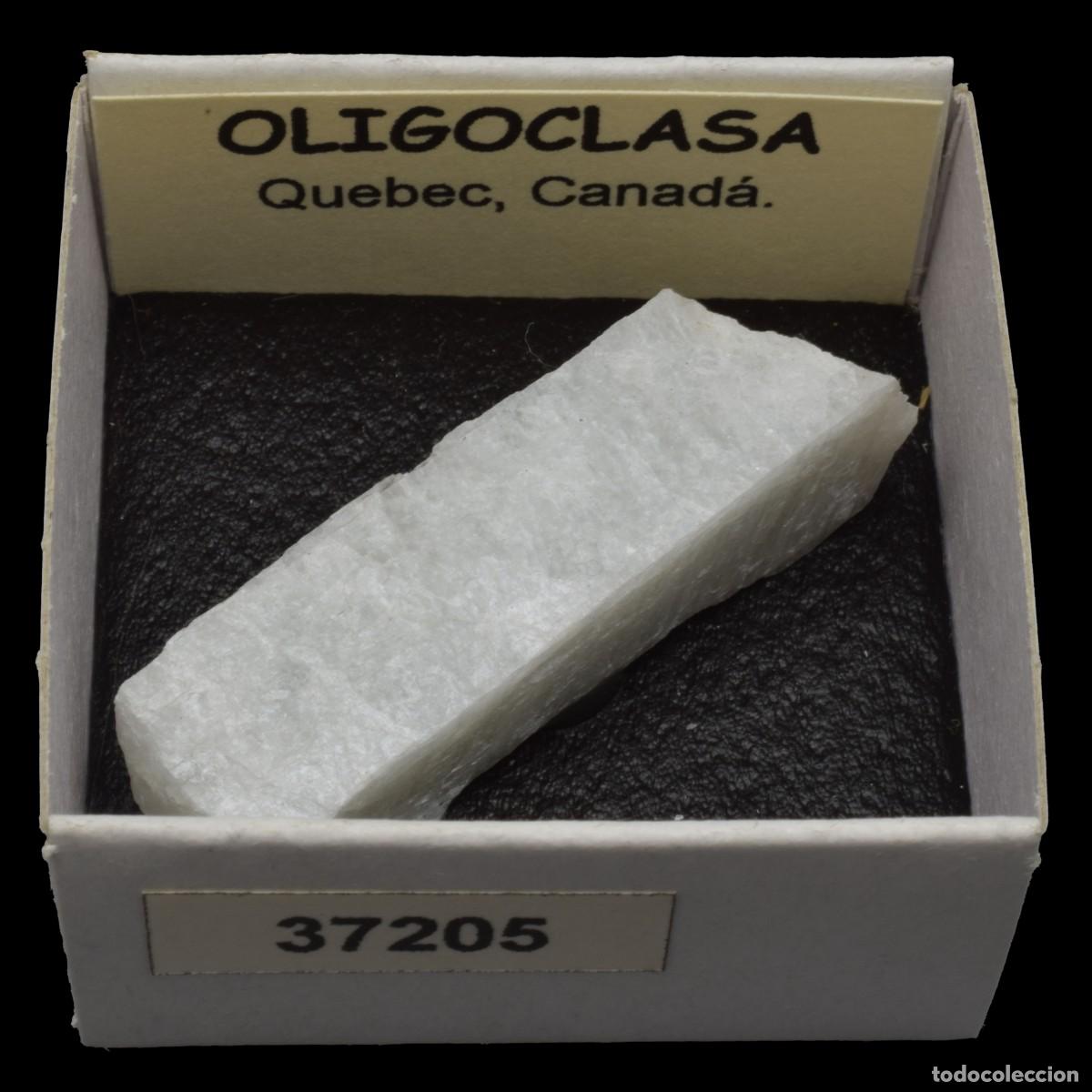 Collezionismo di minerali: OLIGOCLASA (Quebec, Canada) #37205