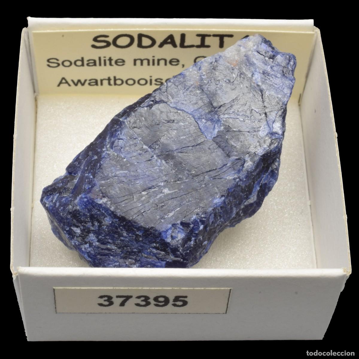Coleccionismo de minerales: SODALITA (Sodalite mine, Orotumba, Swartbooisdrif, Namibia) #37395