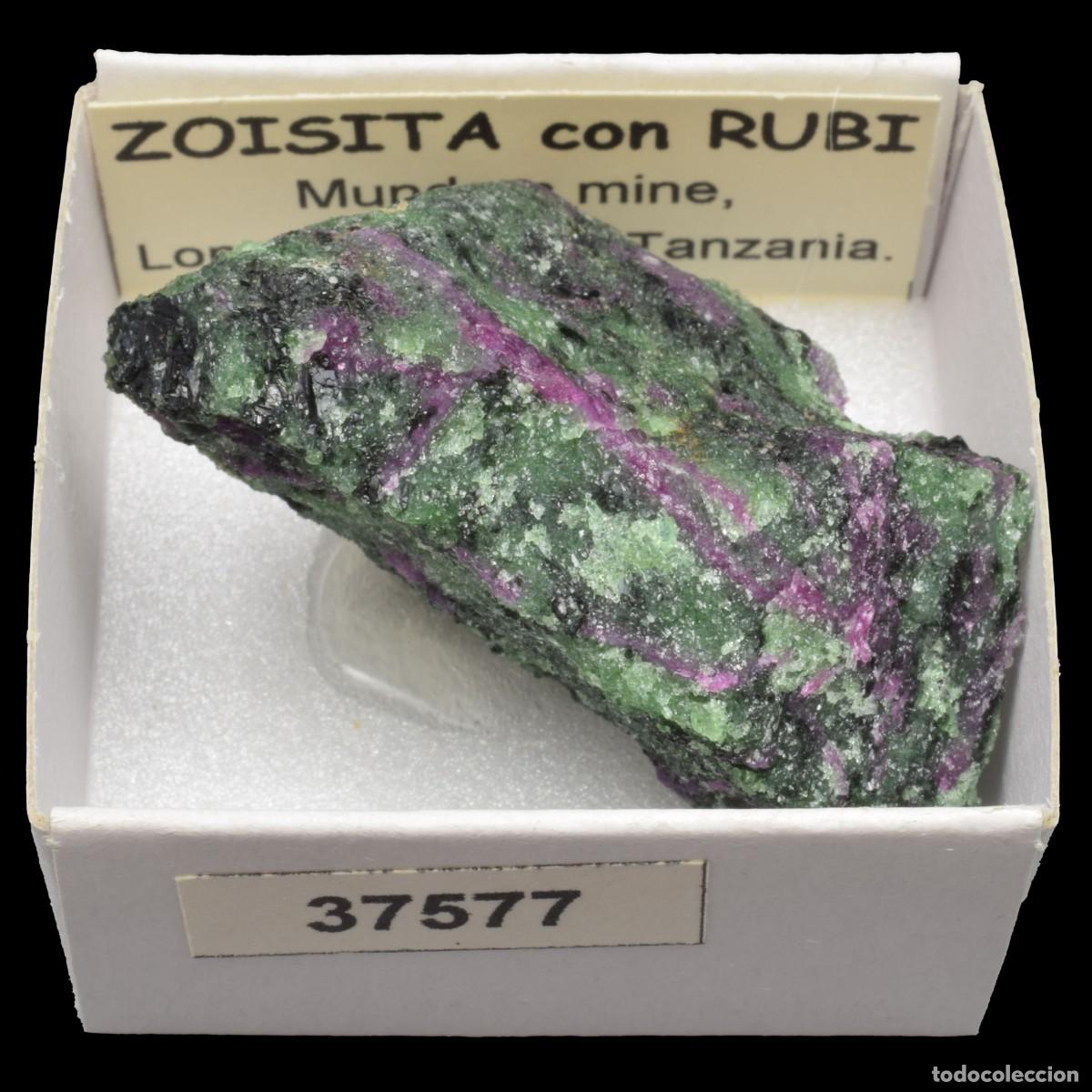 Coleccionismo de minerales: ZOISITA con rubi (Mundara mine, Longido, Arusha, Tanzania) #37577