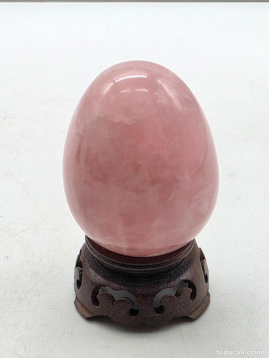 Mineral collecting: HUEVO EN CUARZO ROSA PULIDO, CON BASE DE MADERA ( VER FOTOS )