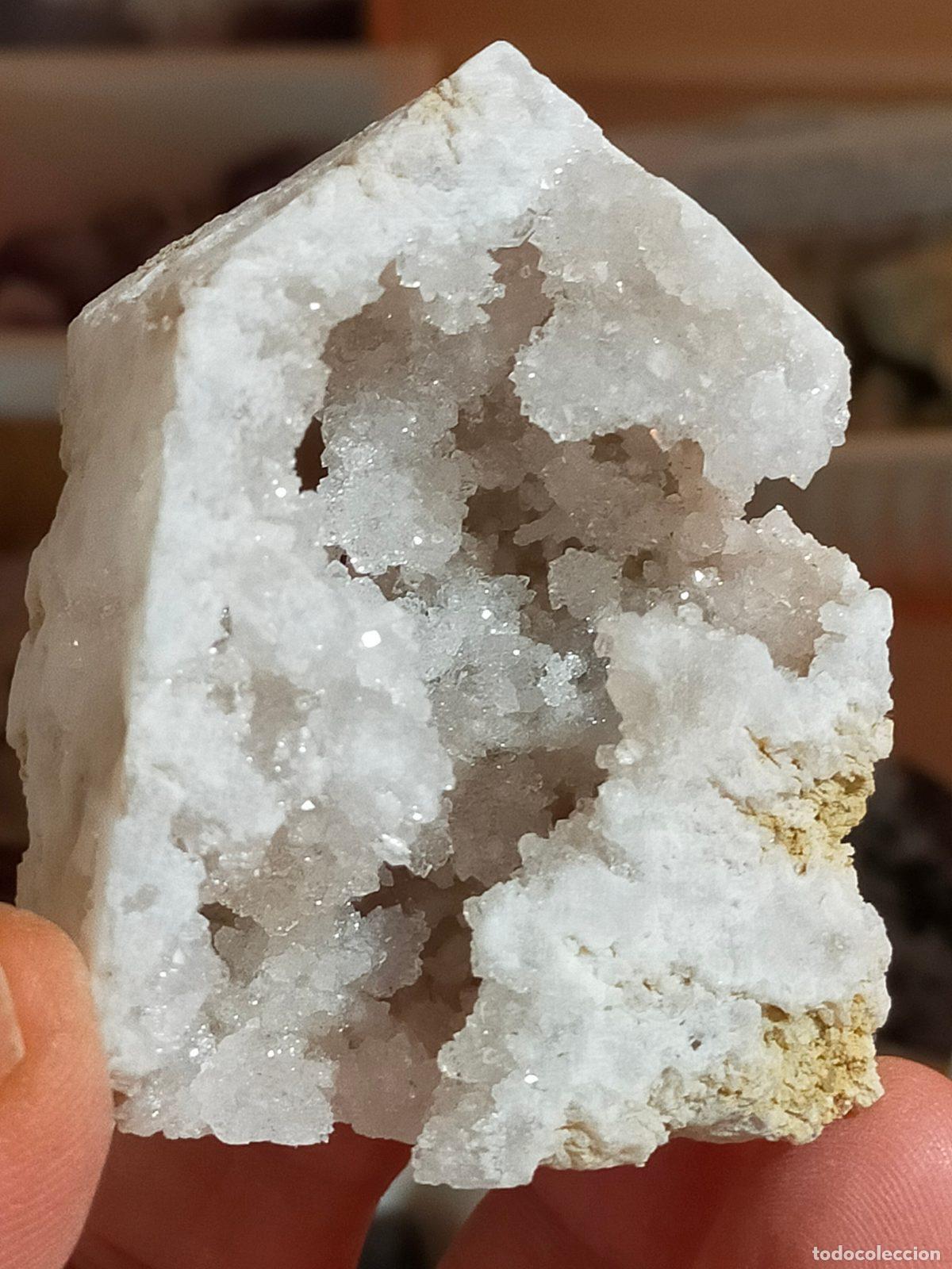 Coleccionismo de minerales: Geode di Quarzo Bianco Naturale 7x6cm - Cristallo Ialino Olistico