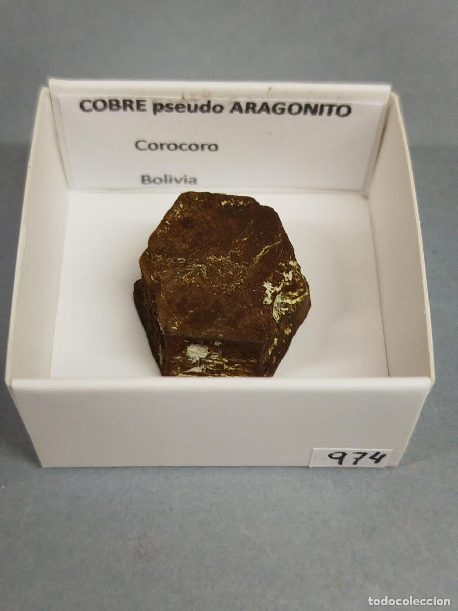 Coleccionismo de minerales: COBRE paeudomorfico de ARAGONITO . Bolivia.