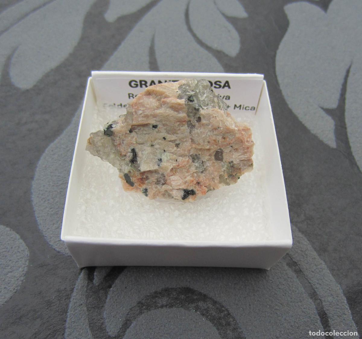 Coleccionismo de minerales: MINERAL ROCAS GRANITO ROSA MINERALES EN CAJA 4X4 CM