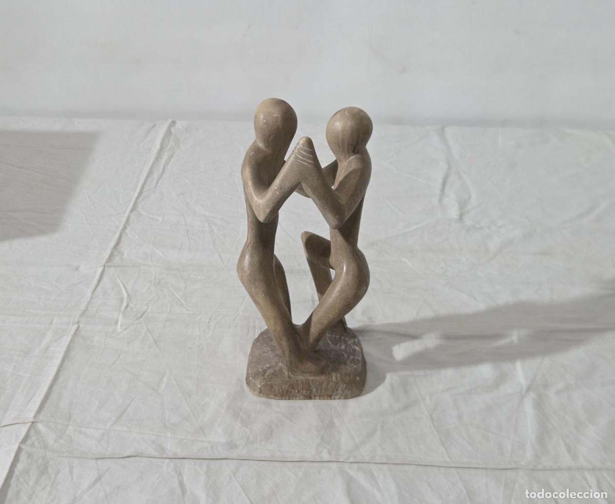 Coleccionismo de minerales: Figura de Pareja en una sola pieza tallada en talco esteatita