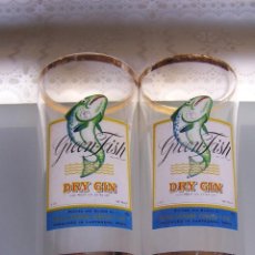 Coleccionismo Otros Botellas y Bebidas: PAREJA DE VASOS DE COLECCIÓN GREEN FISH DRY GIN. DIEGO ZAMORA CONESA Y CIA. CARTAGENA.. Lote 84305484