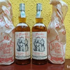 Coleccionismo Otros Botellas y Bebidas: WHISKY YE MONKS AÑO 1960 2 BOTELLAS.. Lote 363315205