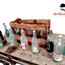 Coleccionismo Otros Botellas y Bebidas: ENORME COLECCIÓN DE BOTELLAS DE CASERA, CERVEZA Y LIMONADA ANTIGUAS. VARIAS MARCAS. INCLUYE CAJA DE. Lote 363562125
