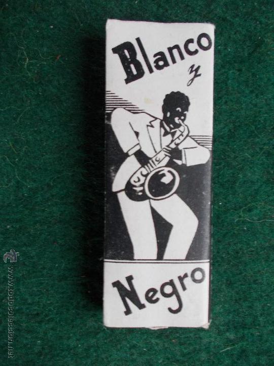 Papel de fumar: Papel de fumar Blanco y Negro - Foto 1