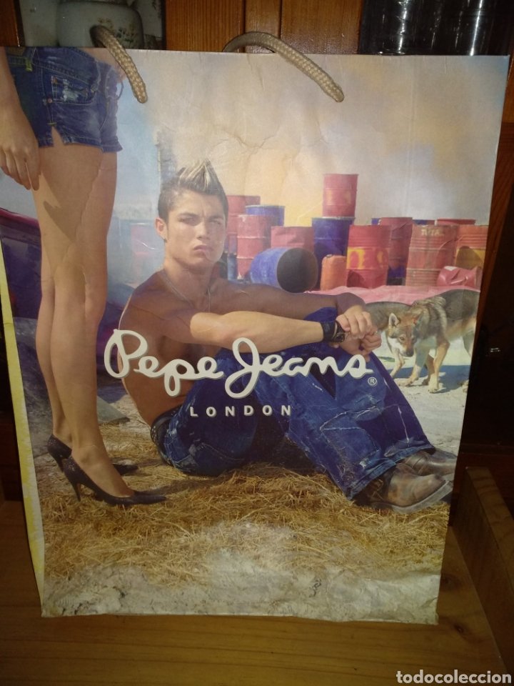 Cristiano Ronaldo Bolsa Pepe Jeans Buy Other Articles Made Of Paper At Todocoleccion 168002162