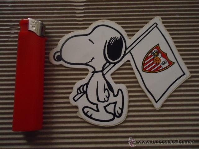 Pegatinas de colecci&oacute;n: - antigua pegatina a&ntilde;os 70 / 80  snoopy sevilla cub de futbol               ref:  sobre12