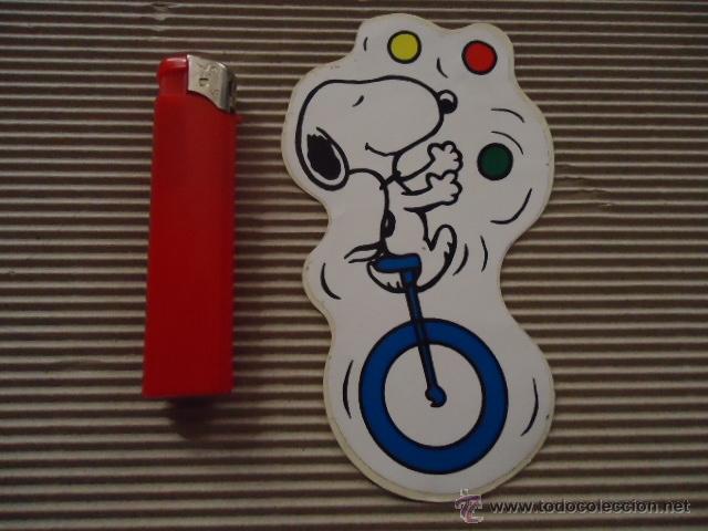 Pegatinas de colecci&oacute;n: - antigua pegatina a&ntilde;os 70 / 80   snoopy             ref:  sobre12