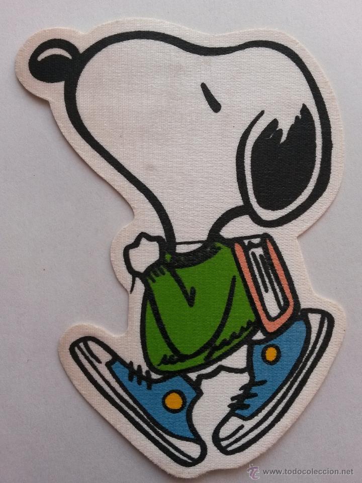 Pegatinas de colecci&oacute;n: Pegatina con a&ntilde;os snoopy de tela