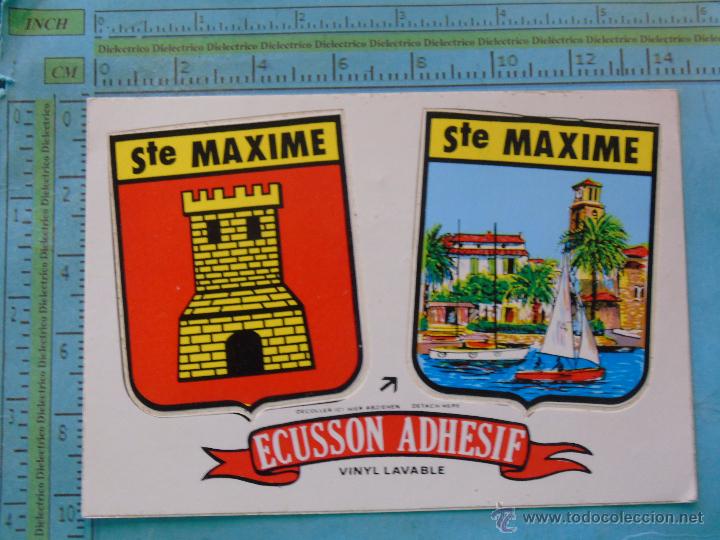 Autocolantes de cole&ccedil;&atilde;o: PEGATINA Y POSTAL DE TURISMO HER&Aacute;LDICA. ESCUDOS HER&Aacute;LDICOS DE STE MAXIME, FRANCIA
