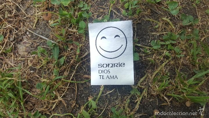 Sammlung von Aufklebern: Pegatina sonr&iacute;e dios te ama