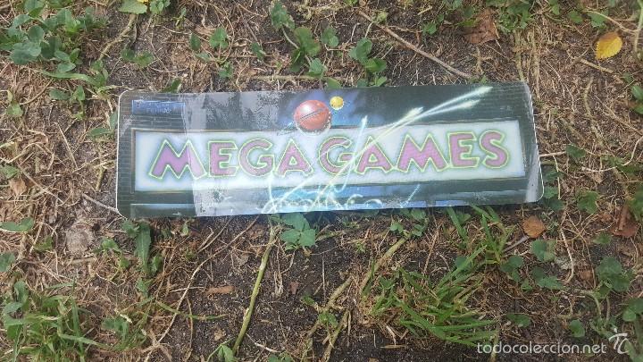 Adesivi di collezione: Pegatina mega games