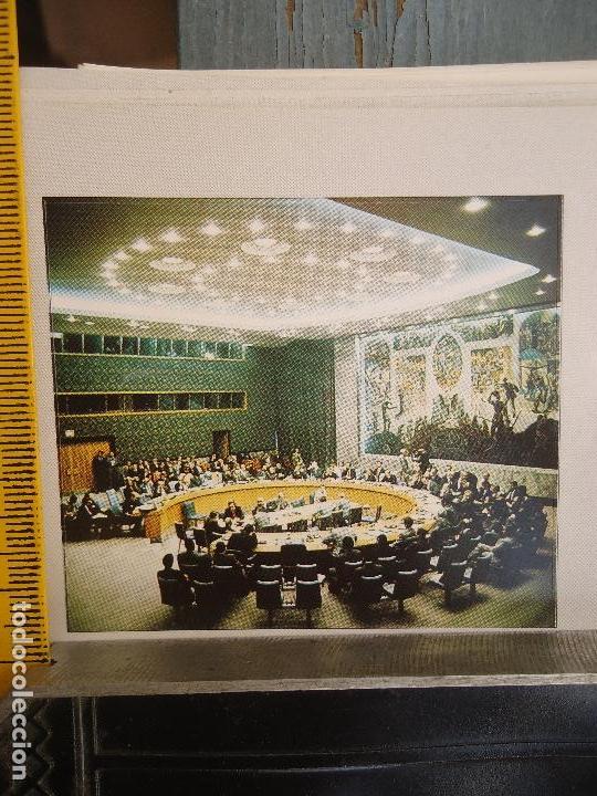 Collection stickers: PEGATINA - LA ONU LEVANTA EL AISLAMIENTO DE ESPA&Ntilde;A