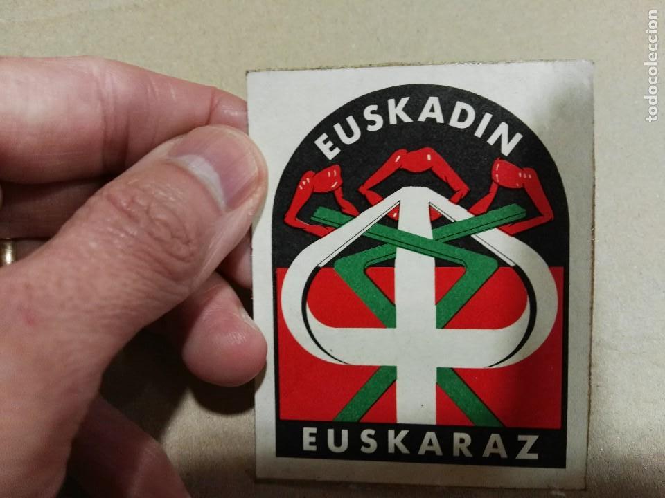Pegatinas de colecci&oacute;n: Pegatina en euskera. En euskadi en euskera