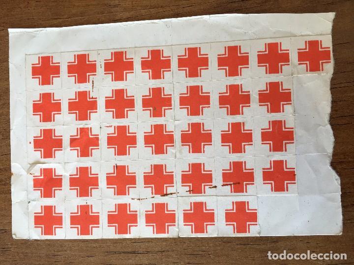 Collection stickers: LOTE ANTIGUAS PEGATINAS ADHESIVAS DE LA CRUZ ROJA A&Ntilde;OS 70 80