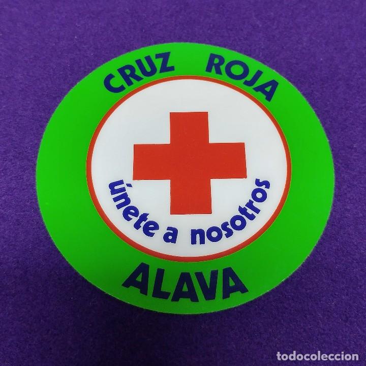 Collection stickers: ANTIGUA PEGATINA. CRUZ ROJA DE ALAVA. PAIS VASCO. EUSKADI. SANIDAD.
