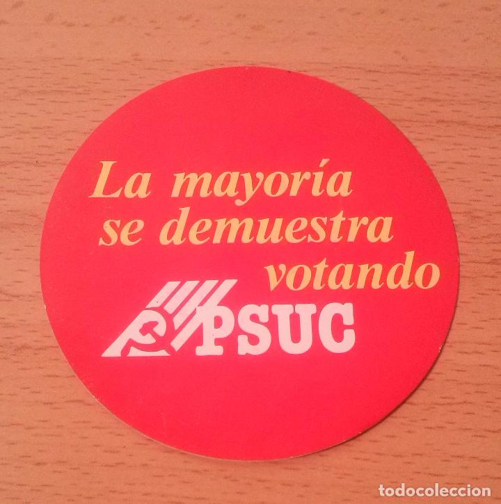 Autocolantes de cole&ccedil;&atilde;o: Pegatina pol&iacute;tica. La mayor&iacute;a de demuestra votando. PSUC. A&ntilde;os 80. Sin pegar.