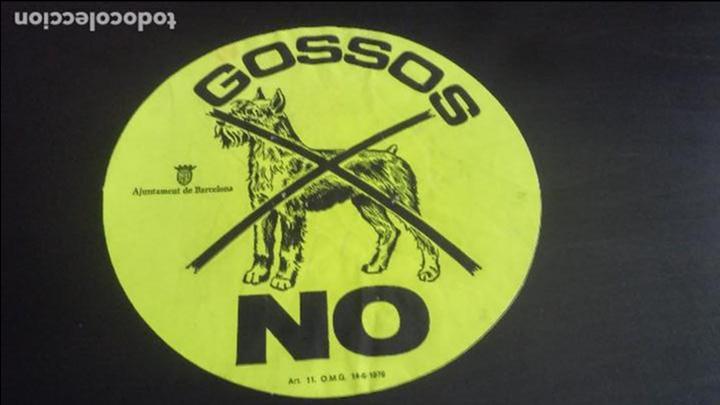 Sammlung von Aufklebern: adhesiu enganxina pegatina institucional Ajuntament Barcelona ayuntamiento gossos perros gos perro