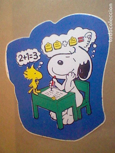 Pegatinas de colecci&oacute;n: PEGATINA PLASTICO SNOOPY COLEGIO O HACIENDO SUMAS PASTELES