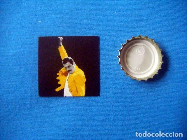 Autocollants de collection: PEGATINA QUEEN FREDDY MERCURY LIVE AT WEMBLEY AMARILLA